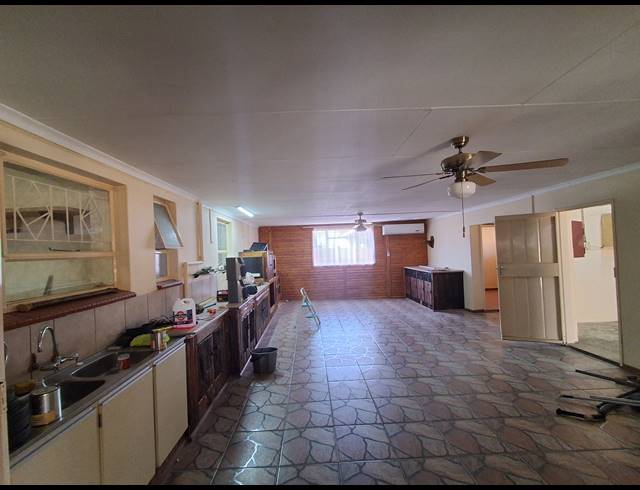 3 BEDROOM FREESTANDING FOR SALE IN STILFONTEIN EXT 4
